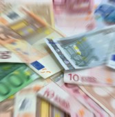 Novac: kako njegova prošlost predviđa njegovu budućnost – denacionalizaciju novca